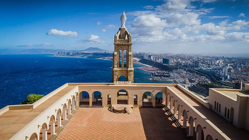 Oran destinasyonunun fotoğrafı