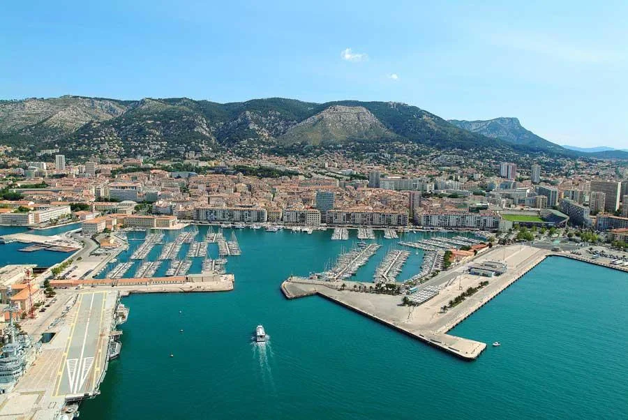 Toulon feribot varış noktası