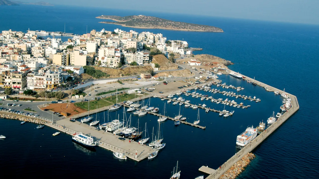 Agios Nikolaos Feribot İskelesi, Zakintos