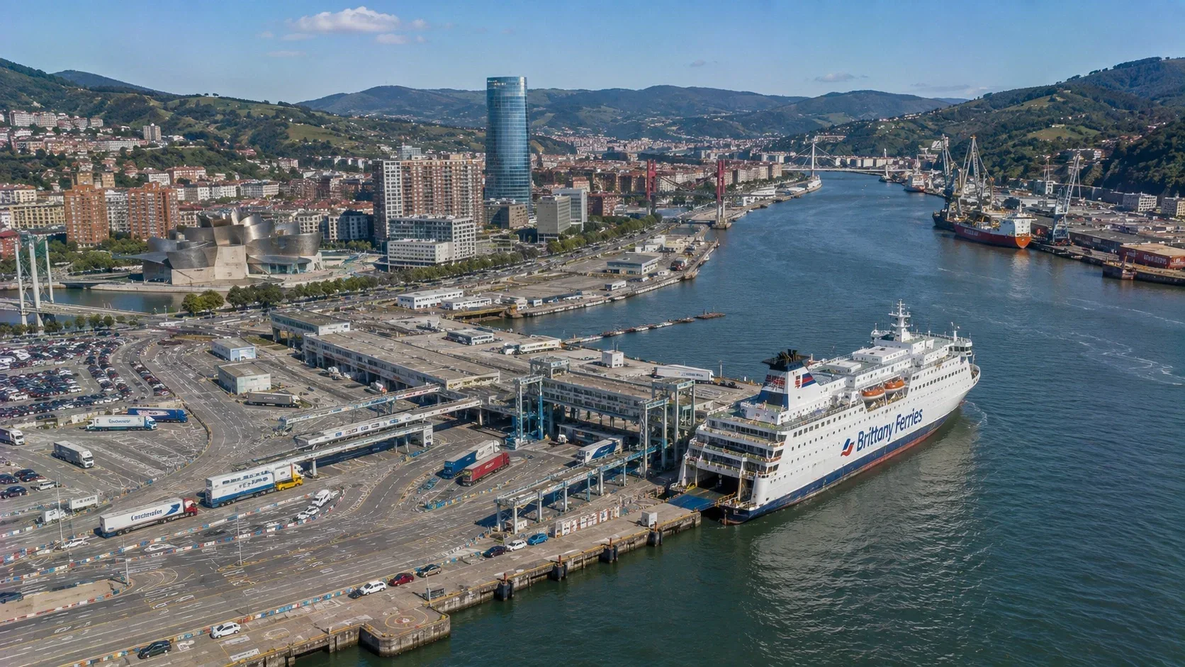 Brittany Ferries, kuzey İspanya'daki Bilbao feribot limanında gemi