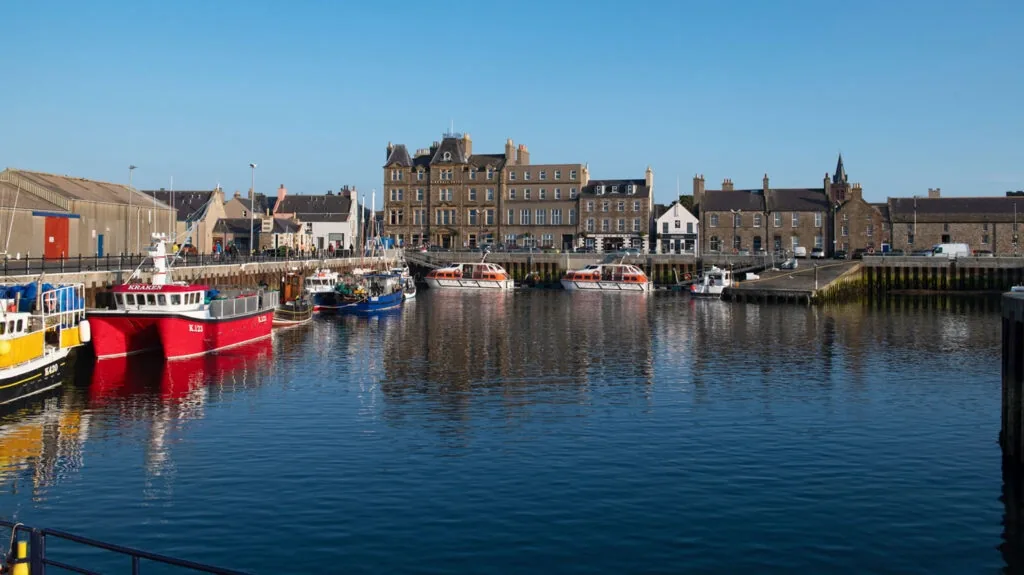 Orkney'deki Kirkwall feribot limanı