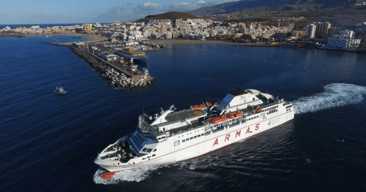 Los Cristianos feribot limanı