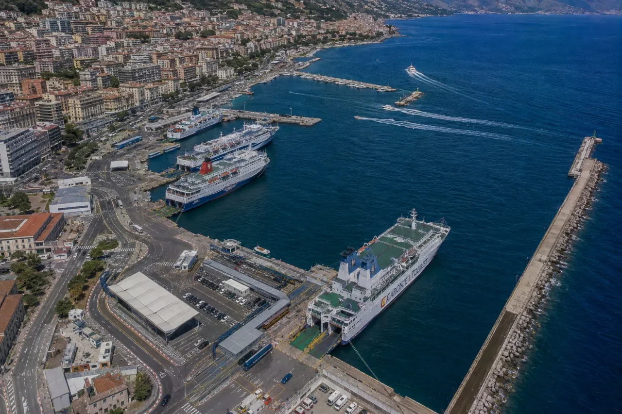 Reggio Calabria Feribot Terminali