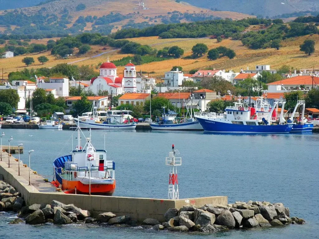 Kamariotissa Feribot İskelesi