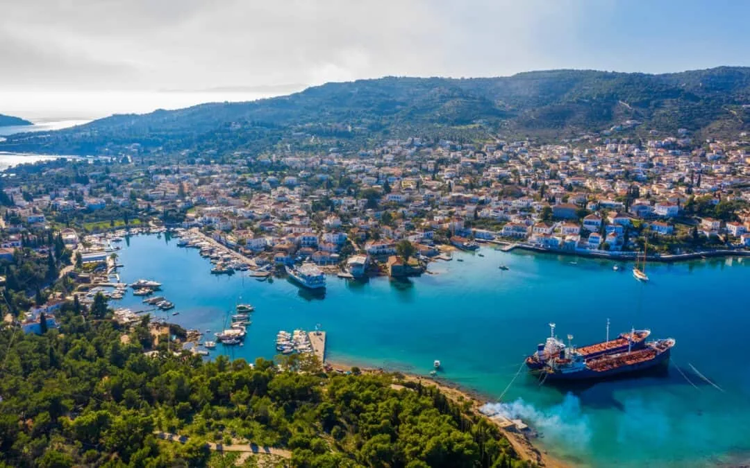 Spetses Feribot İskelesi