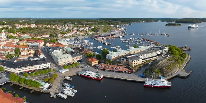 Strömstad liman ve İsveç'in batı sahilinde feribot terminali