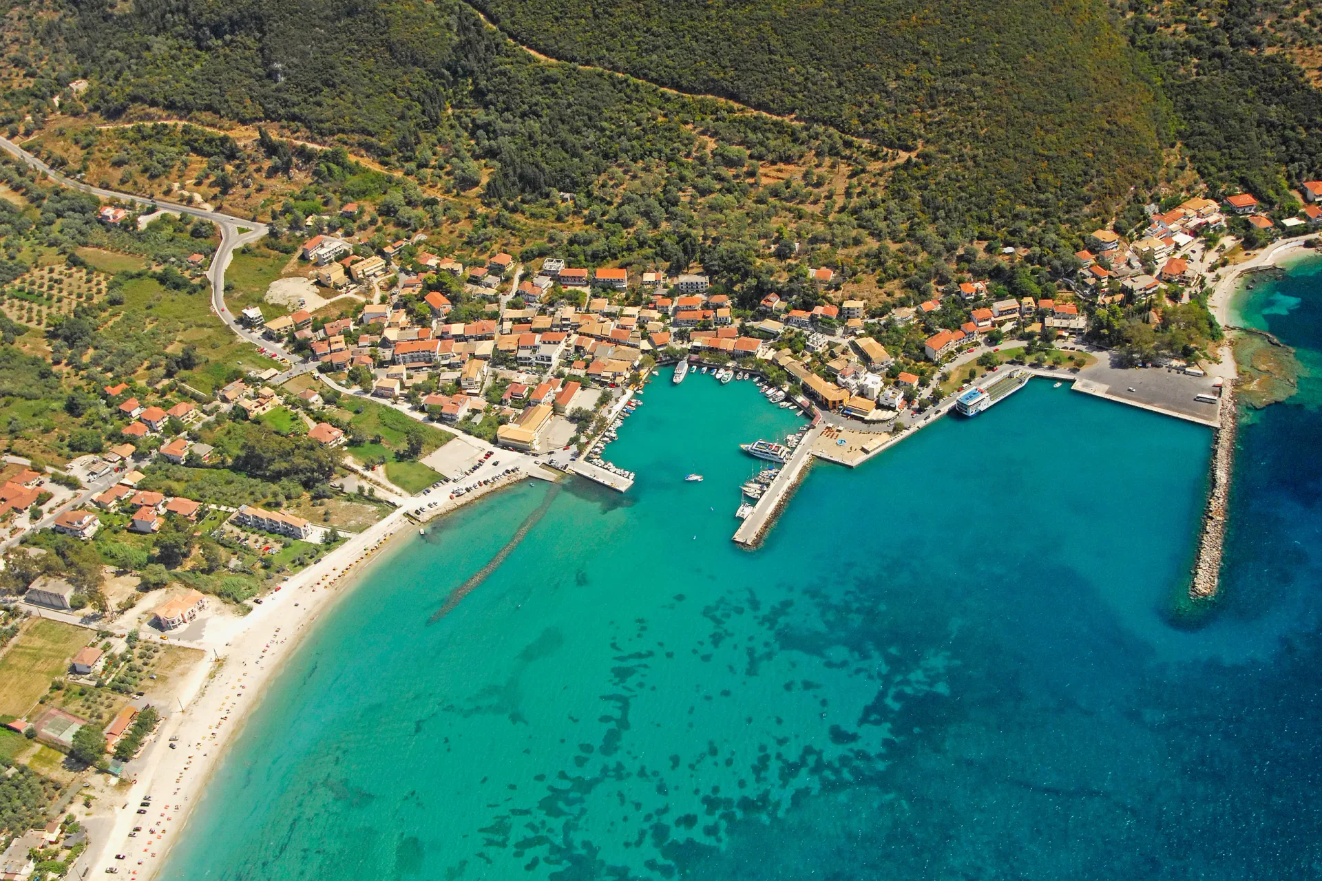 Vasiliki Feribot İskelesi, Lefkada