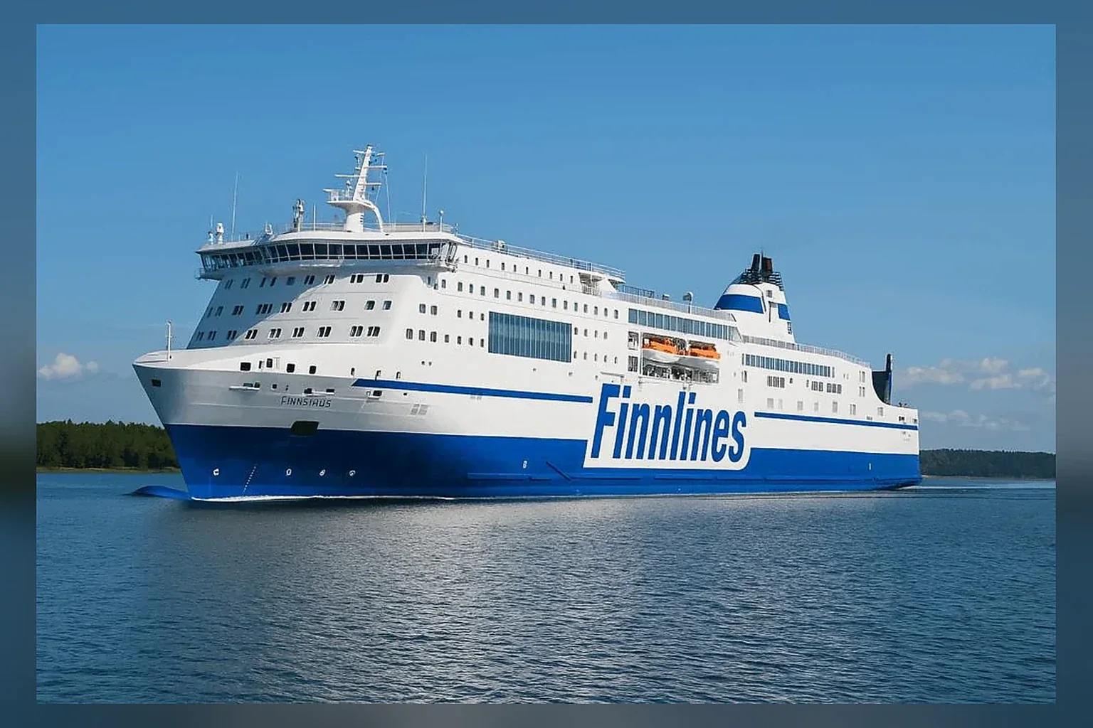 Baltık Denizi'nde seyreden Finnlines yolcu ve araç feribotu