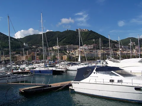Salerno Manfredi, İtalya manzarası